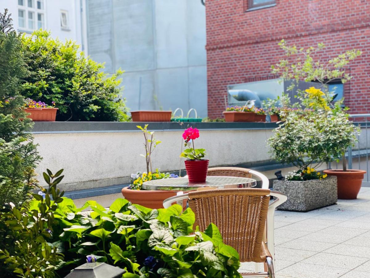 Pension Zum Blumchen Schwerin  Eksteriør billede