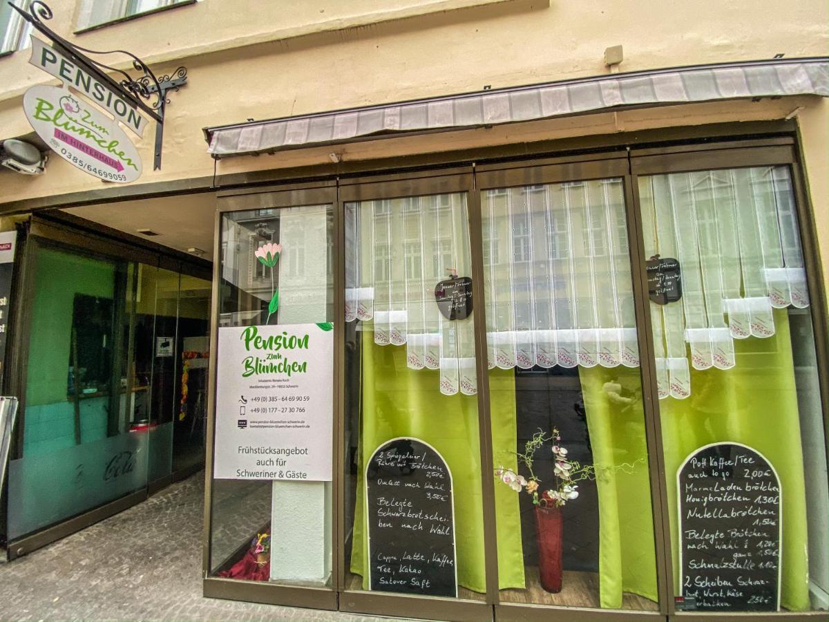Pension Zum Blumchen Schwerin  Eksteriør billede